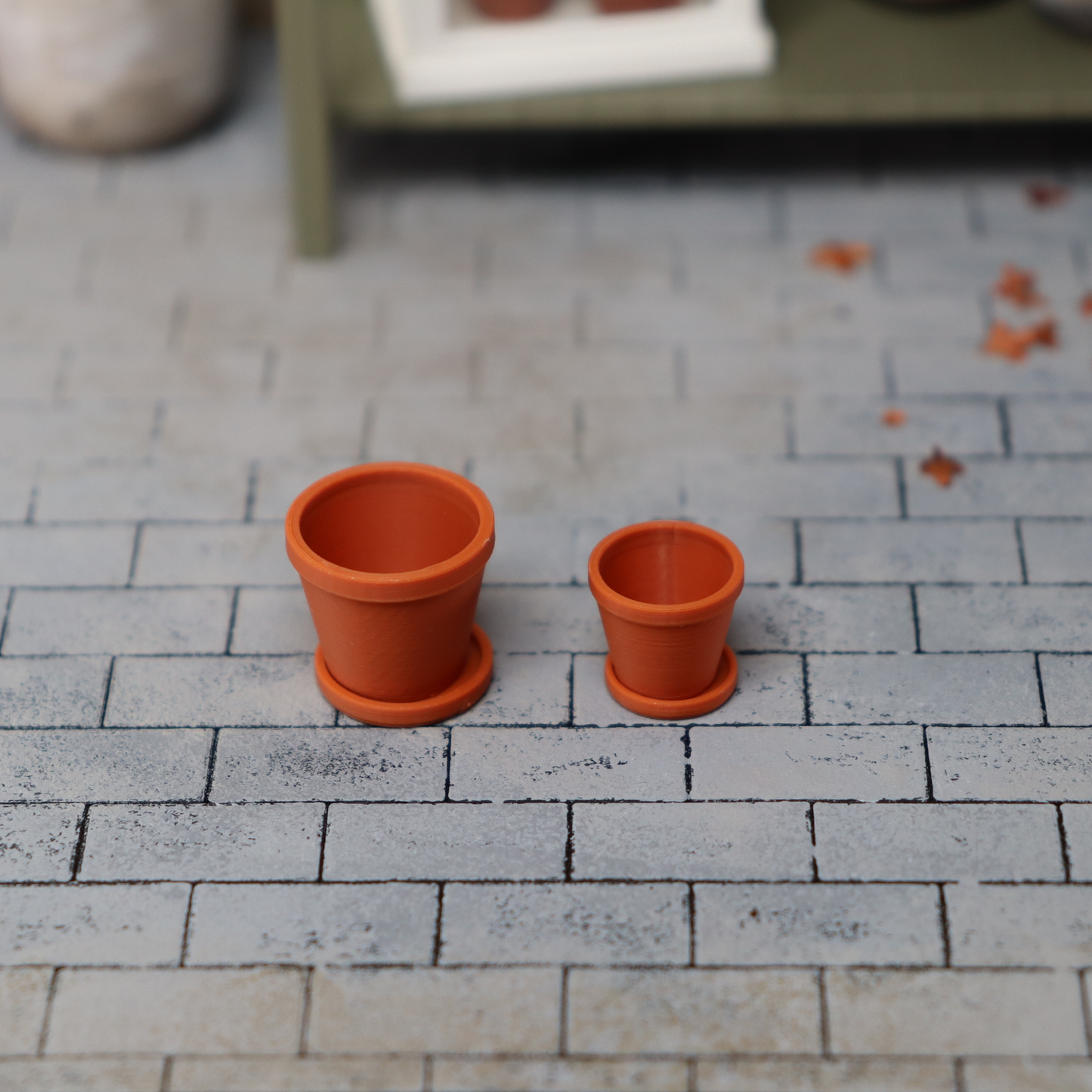 Terrakottakrukor med fat