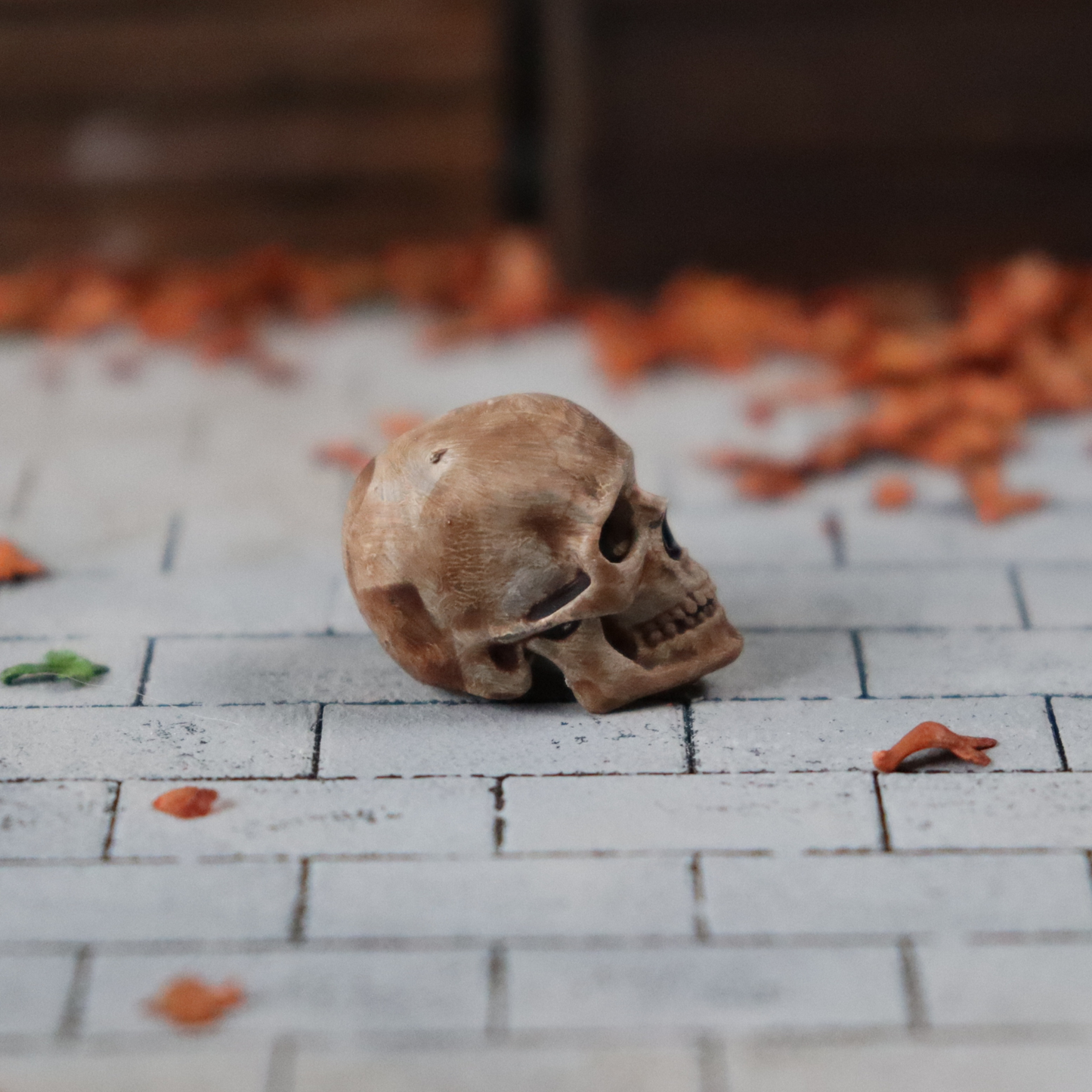 Handmålad miniatyrdöskalle