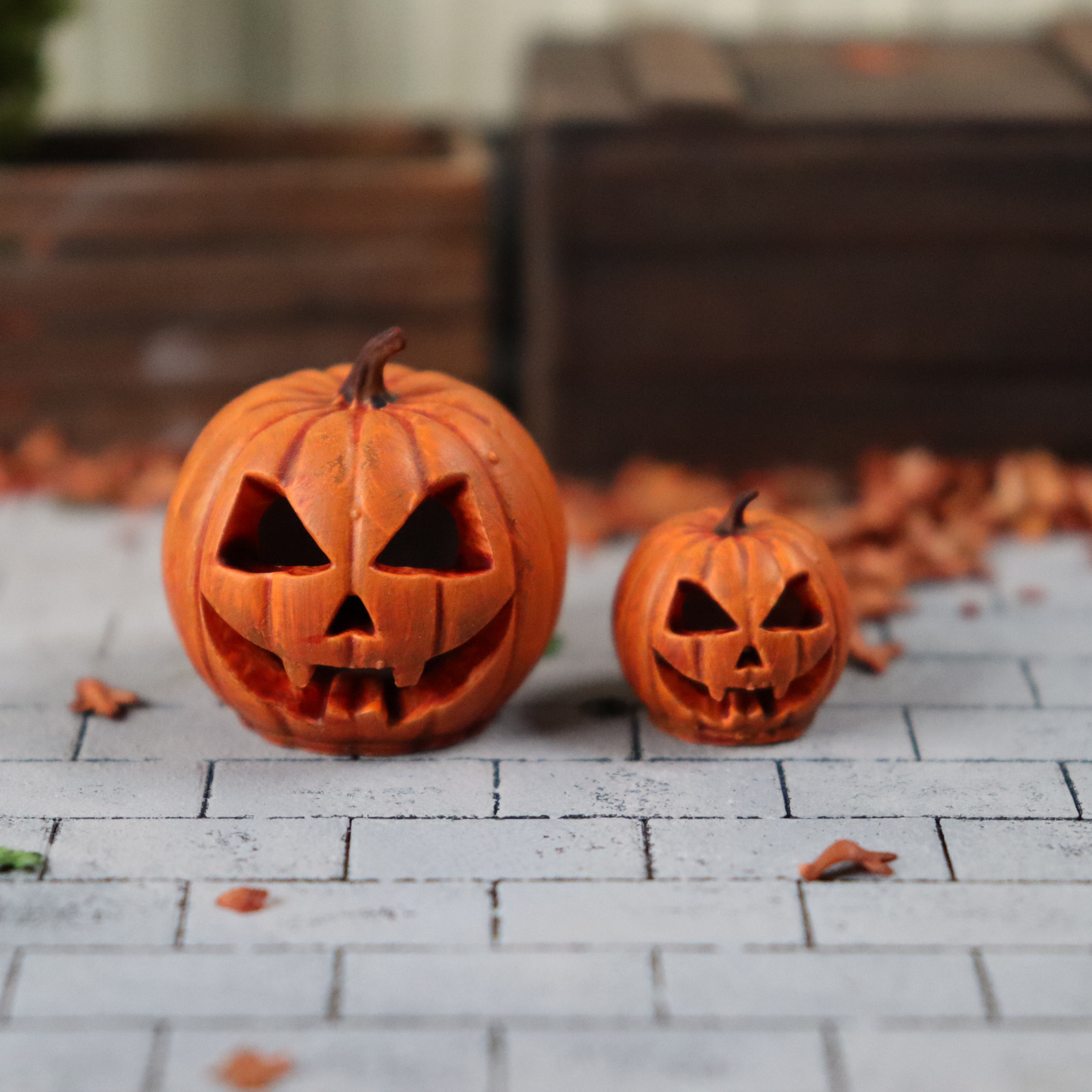 Handmålad miniatyr "Jack-o'-lantern" pumpa