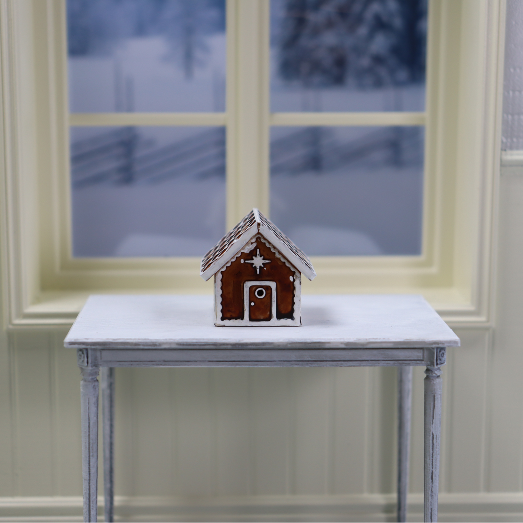 Handmålat Pepparkakshus i Miniatyr