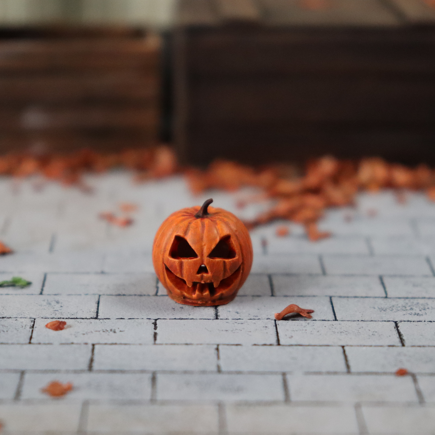 Handmålad miniatyr "Jack-o'-lantern" pumpa