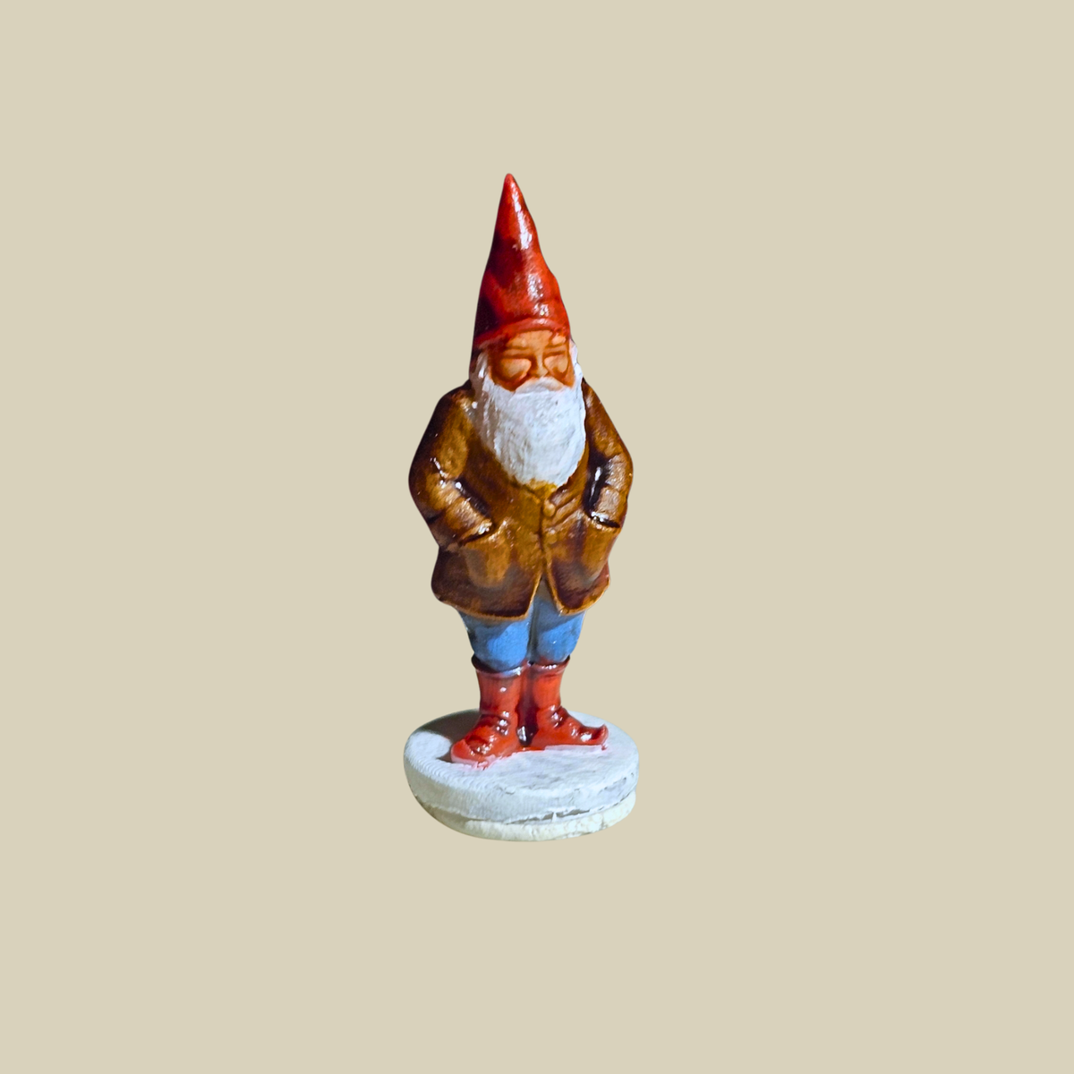 Klassisk Svensk Tomte – Handmålad Miniatyr